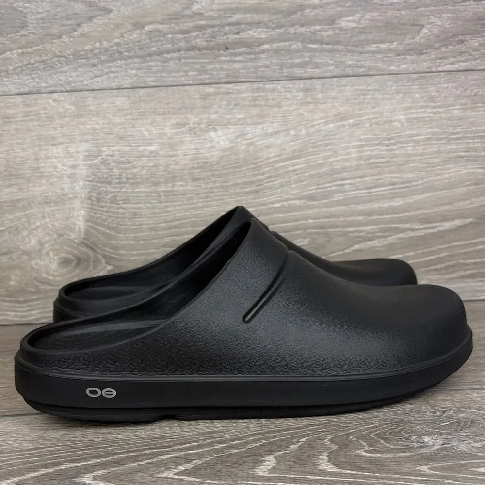 Oofos Oocloog Men's Sz 12/Women’s 14 Black Oofoam Slip-On Recovery Mules Clogs